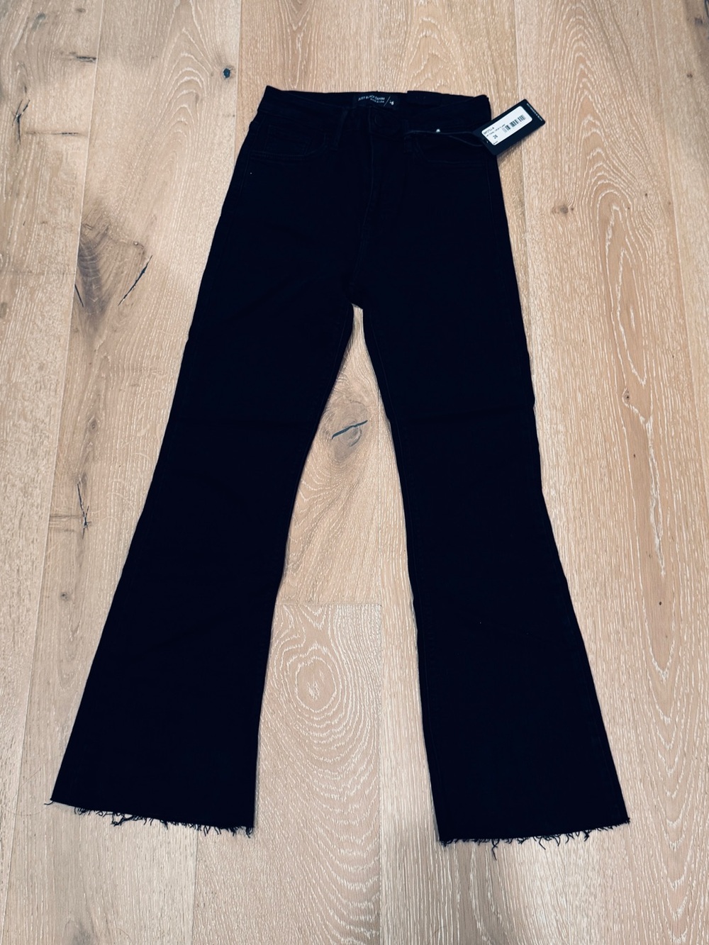 NWT Just Black Denim Tonal Crop Flare in Black, Size 26 - Picture 6 of 16